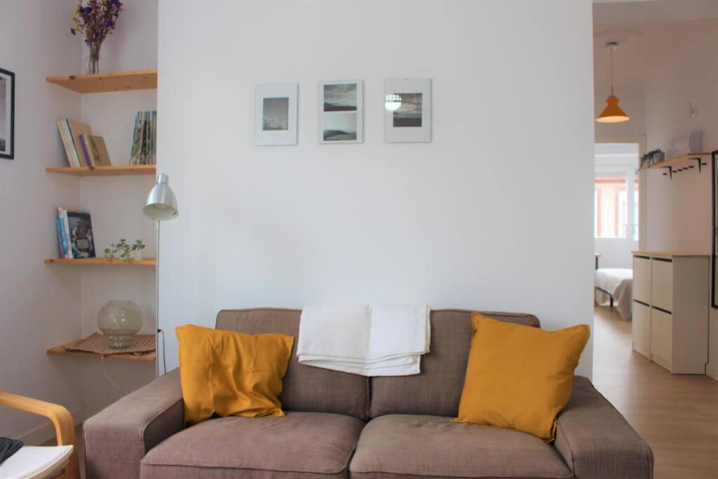 Ferienwohnung Vibescoruna: Espacioso Apartamento A Pie De Playa A Coruña Exterior foto
