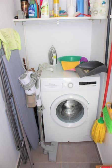 Ferienwohnung Vibescoruna: Espacioso Apartamento A Pie De Playa A Coruña Exterior foto